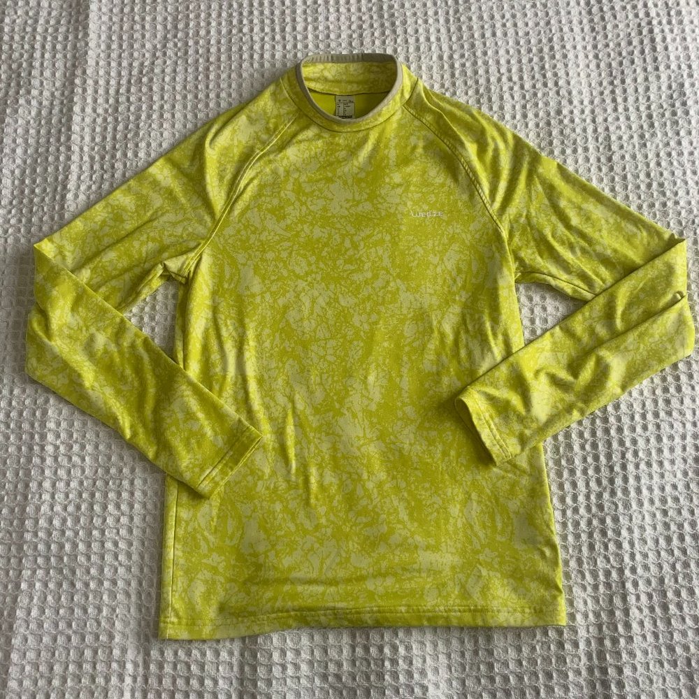 activewear baselayer top